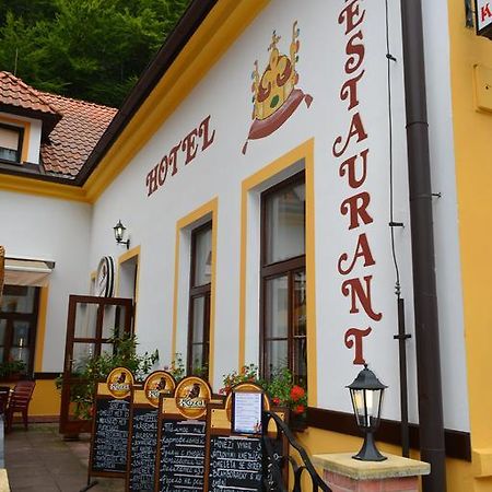 Hotel Koruna Karlštejn Екстериор снимка