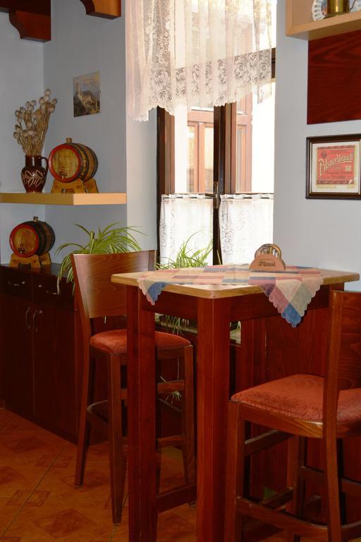 Hotel Koruna Karlštejn Екстериор снимка