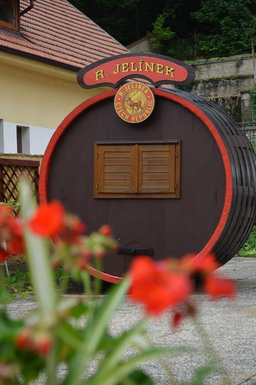 Hotel Koruna Karlštejn Екстериор снимка